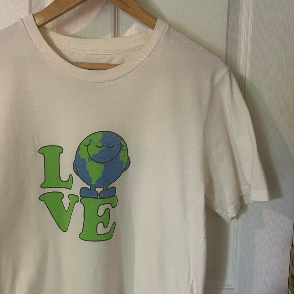United By Blue Big LOVE Tee Earth Cream Graphic Crewneck T-Shirt | All-Gender M - Picture 3 of 11